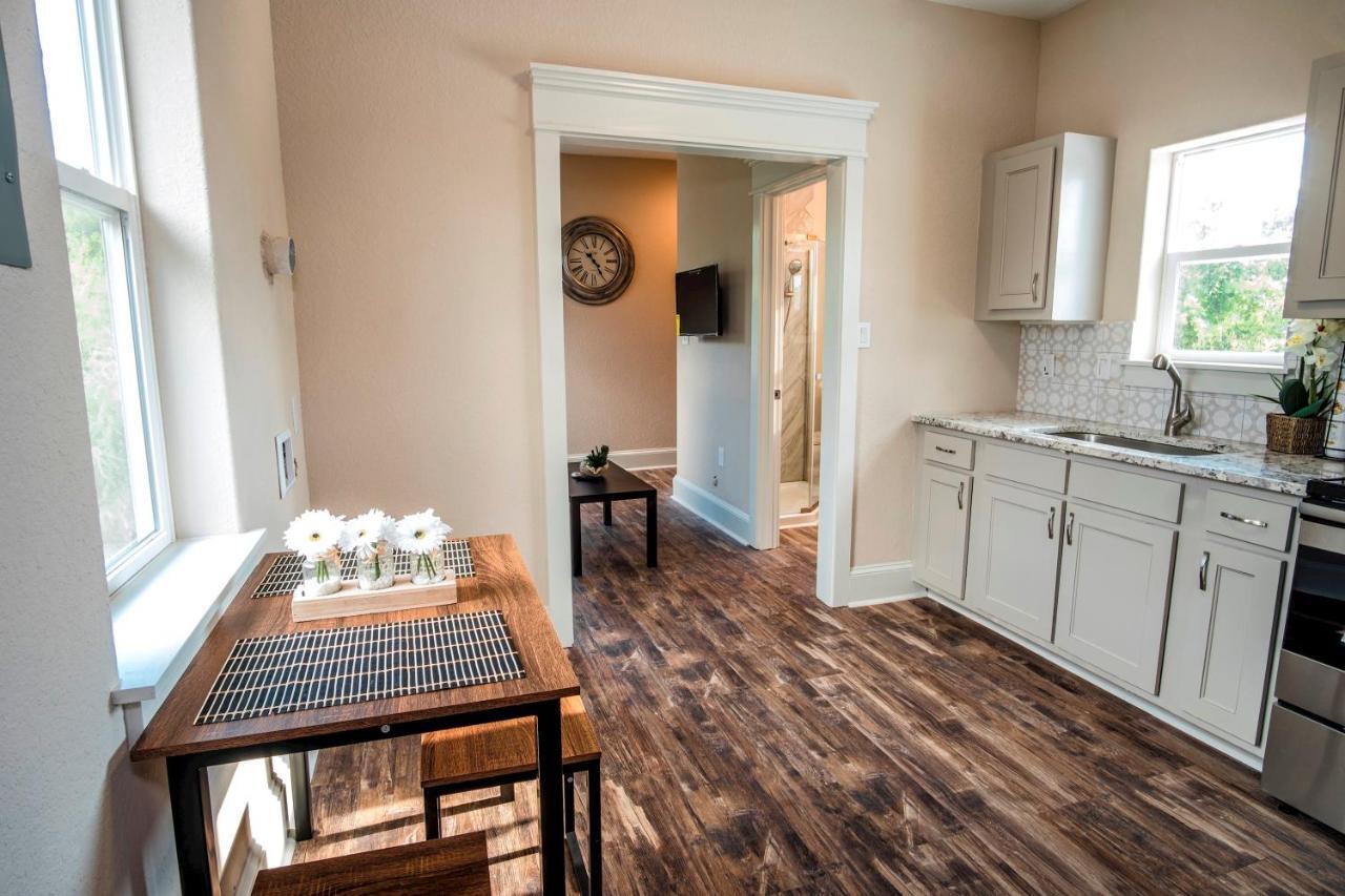 Beautiful Guest House On New Built Home Near Downtown San Antonio Esterno foto